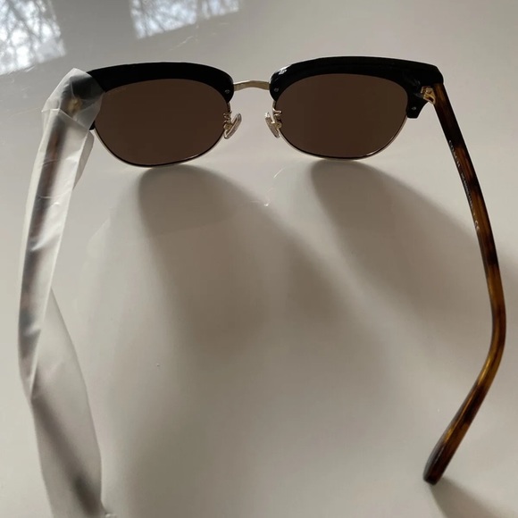 NWT COACH POLARIZED WOMEN'S SUNGLASSES HC8262 MULTI - Picture 9 of 10